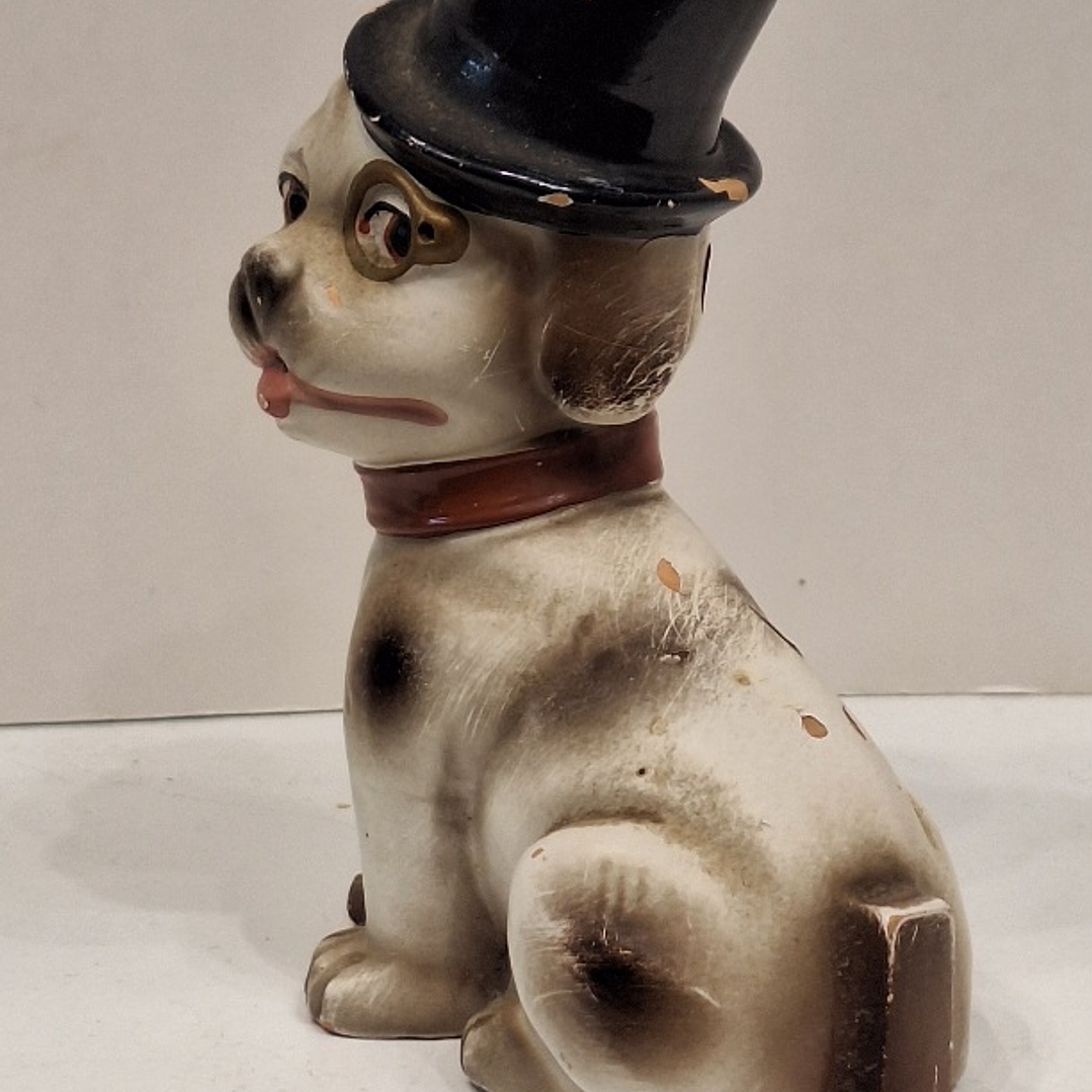 Bibelot,  cão com cartola 3