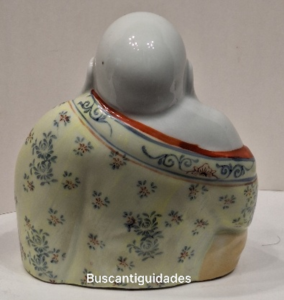Buda sorrindo em porcelana  3