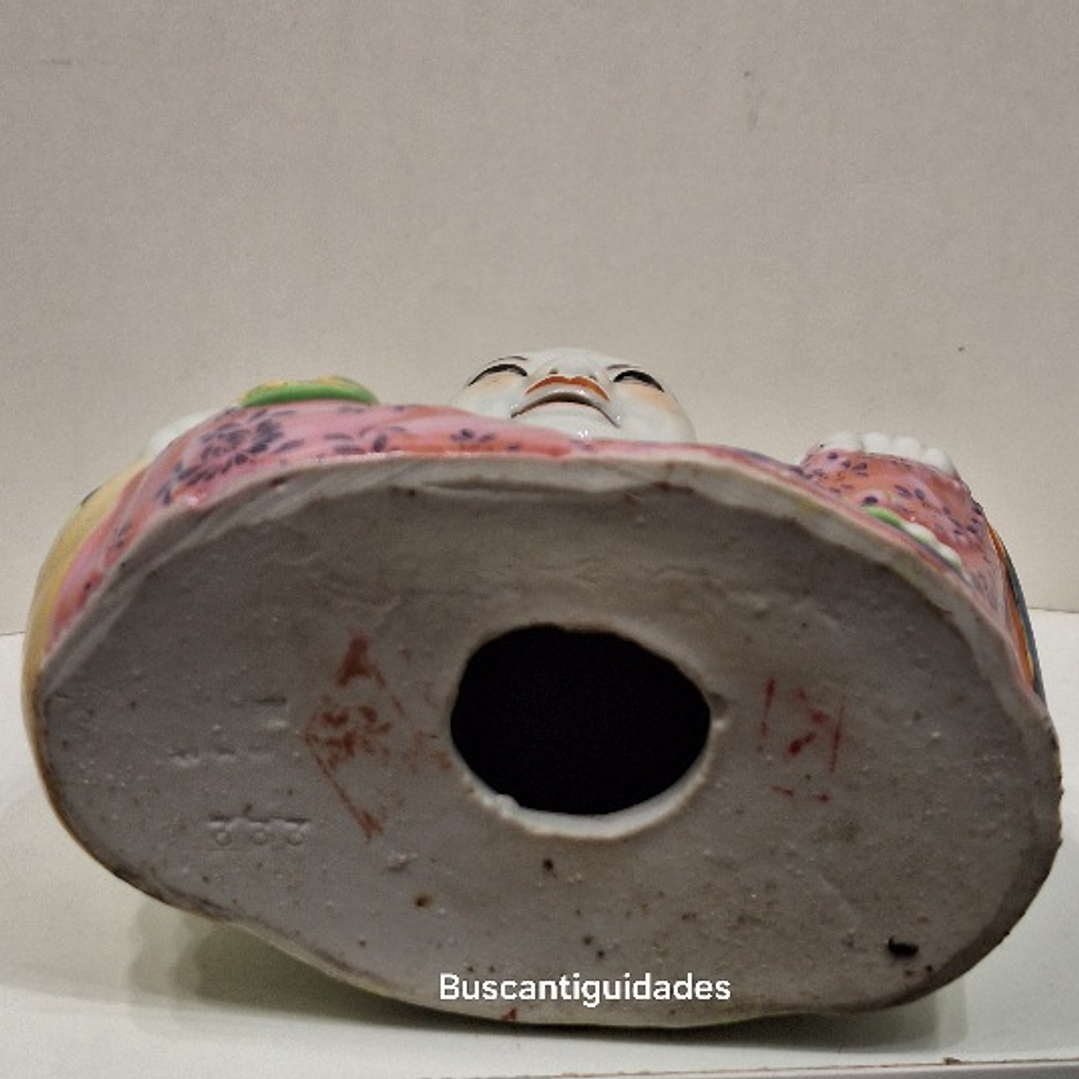 Buda sorrindo em porcelana  4