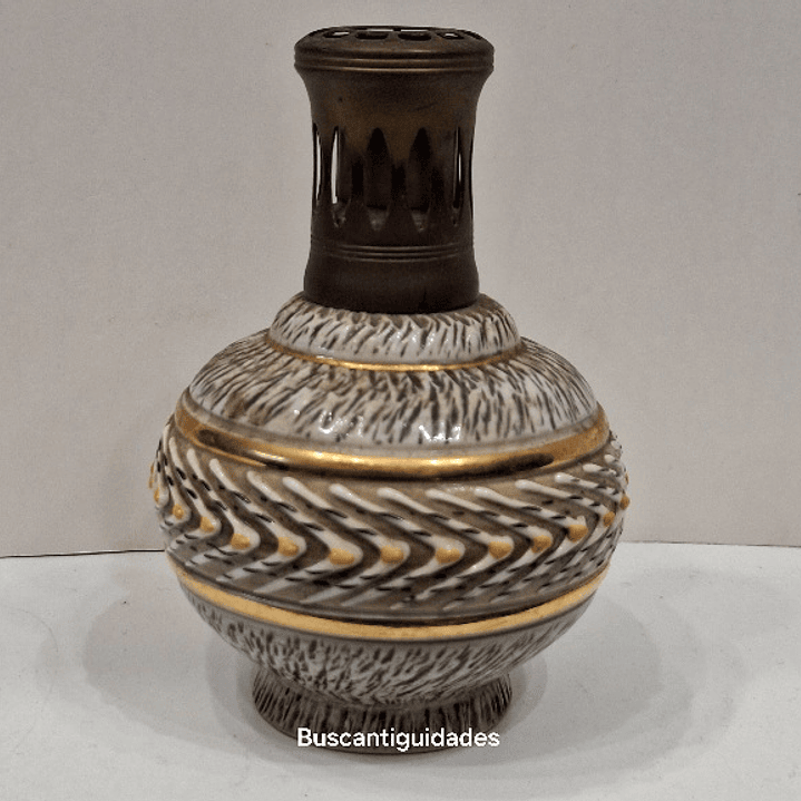 Lâmpada berger, França  1