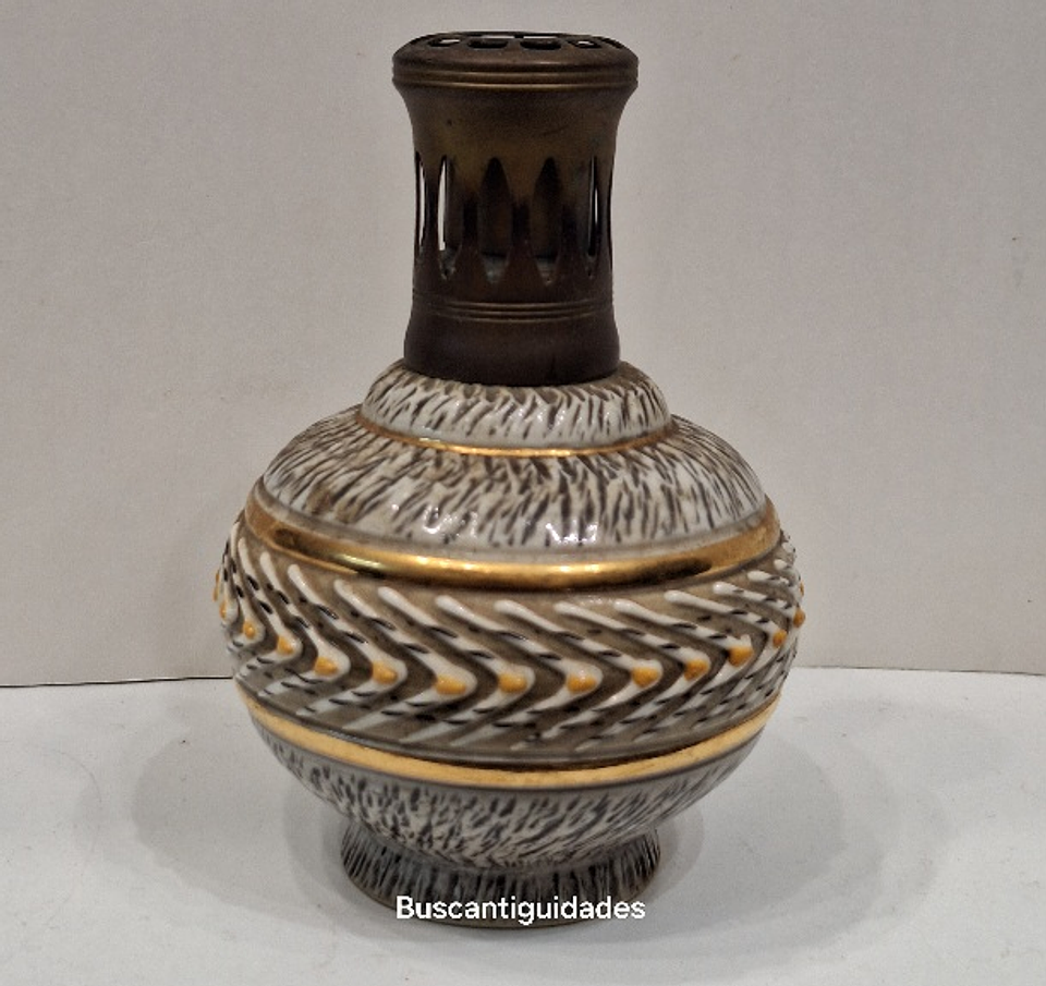 Lâmpada berger, França  1