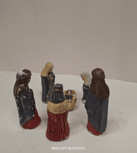 Figuras de presépio em porcelana 