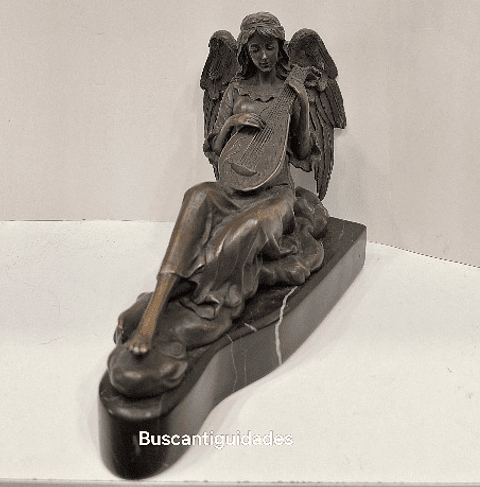 Escultura em  bronze,  " Anjo "