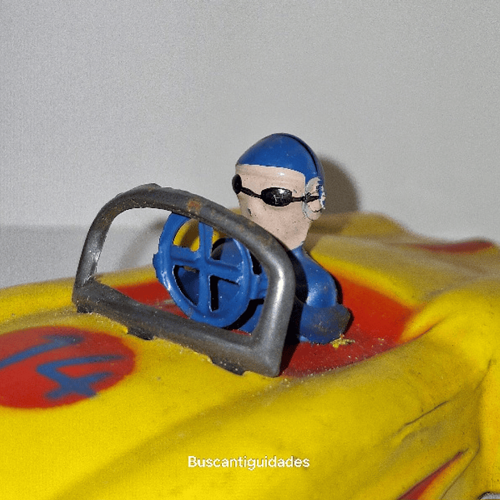 Brinquedo de lata, carro de corrida 1