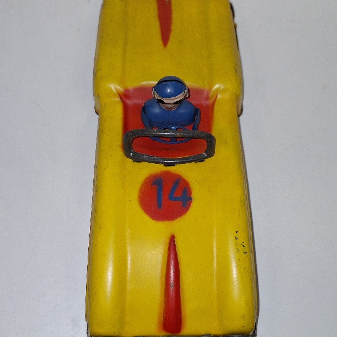 Brinquedo de lata, carro de corrida 2