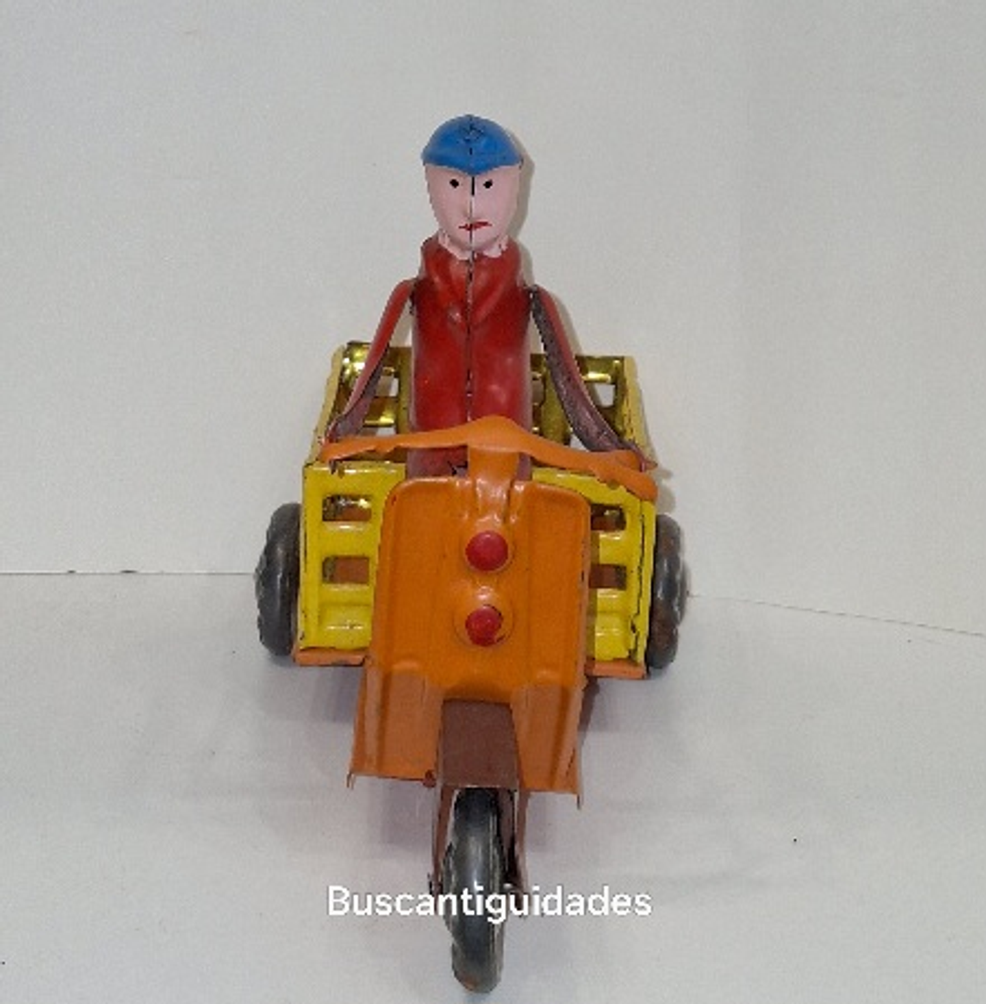 Brinquedo em lata, triciclo  4