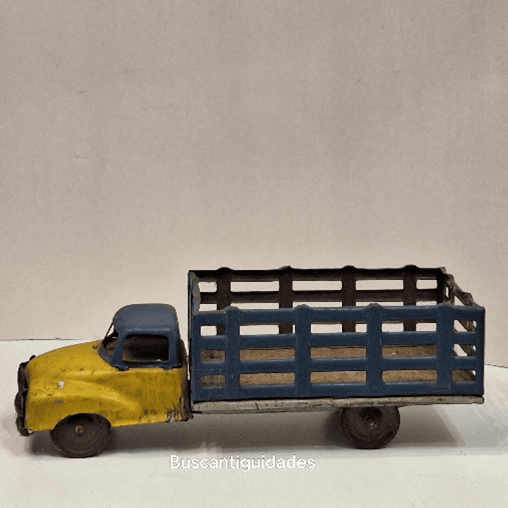 Brinquedo de lata,  Caminhão  1