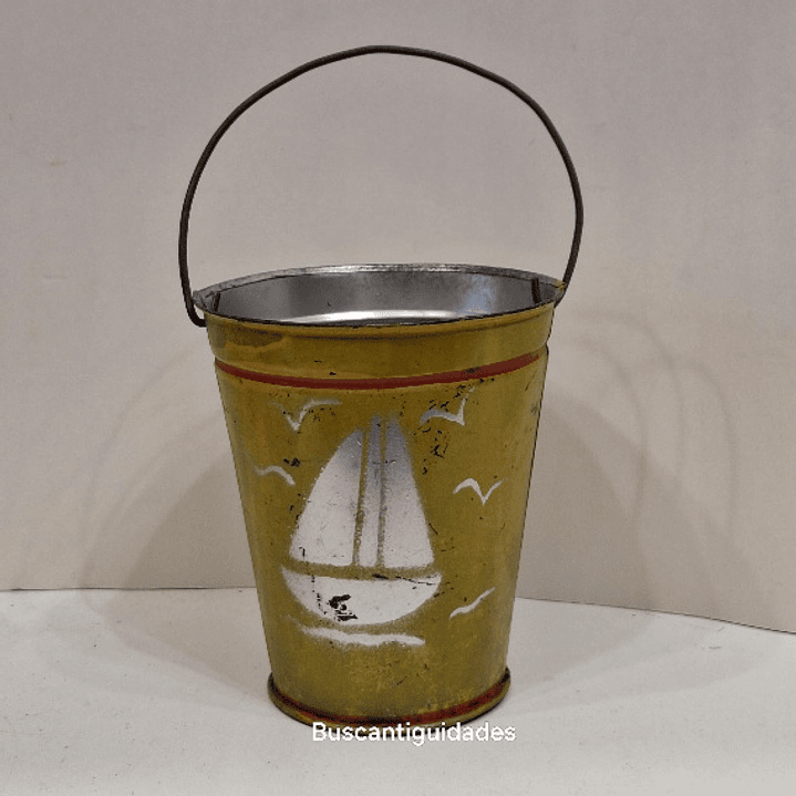 Brinquedo de lata, balde de praia 1