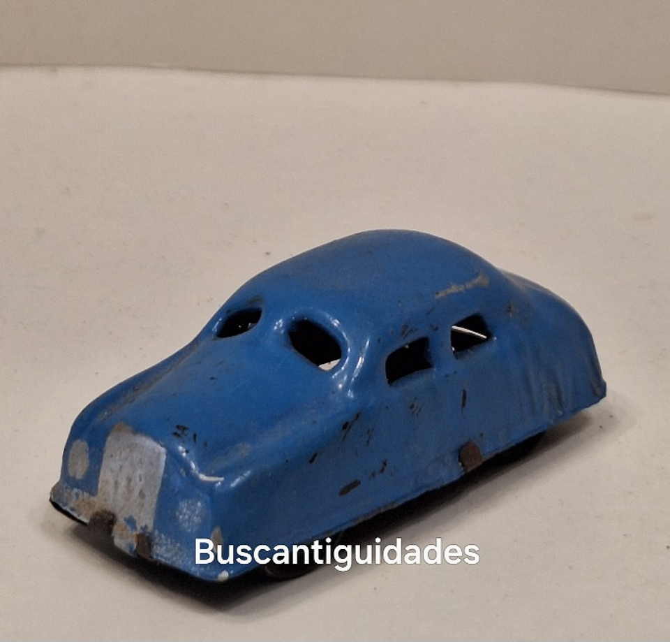 Brinquedo de lata, Carro pulga azul  4