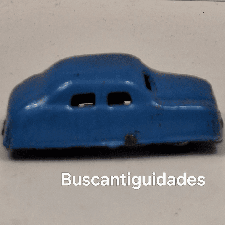 Brinquedo de lata, Carro pulga azul  5