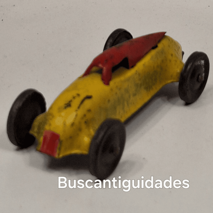 Brinquedo de lata, carro bicudo 5