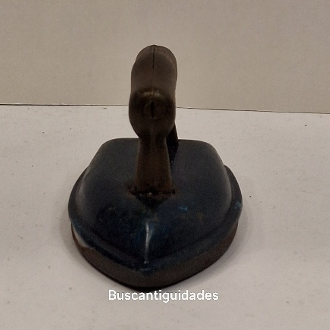 Brinquedo de lata, ferro de passar 2