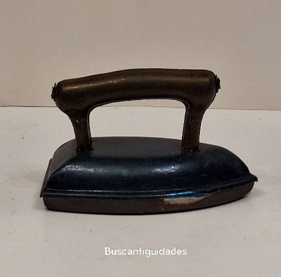 Brinquedo de lata, ferro de passar 4