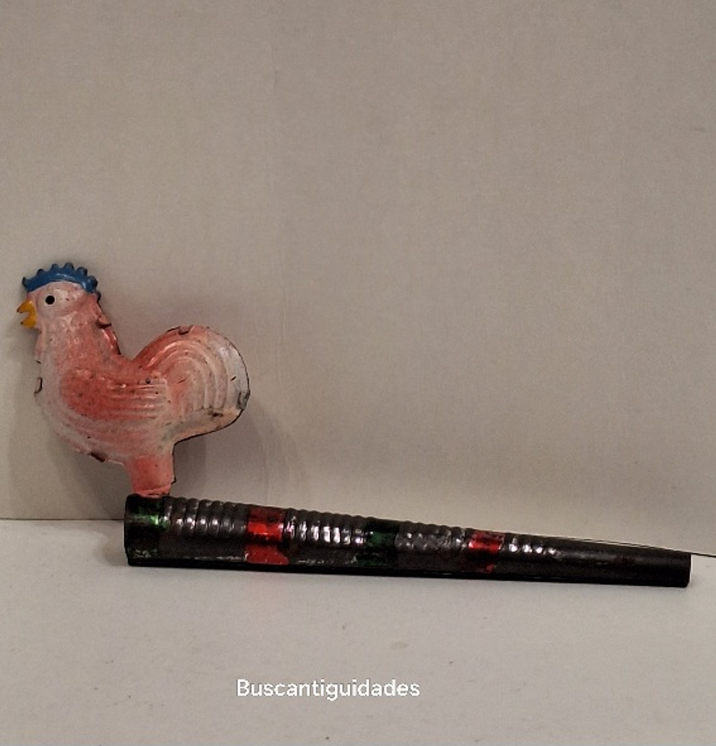 Brinquedo de lata,  gaita/corneta com galo 1