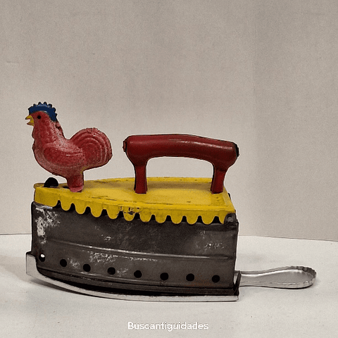 Brinquedo de lata, ferro de passar 