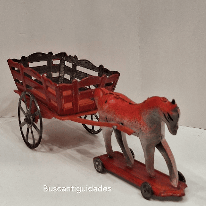 Brinquedo de lata,  carroça com cavalo  1