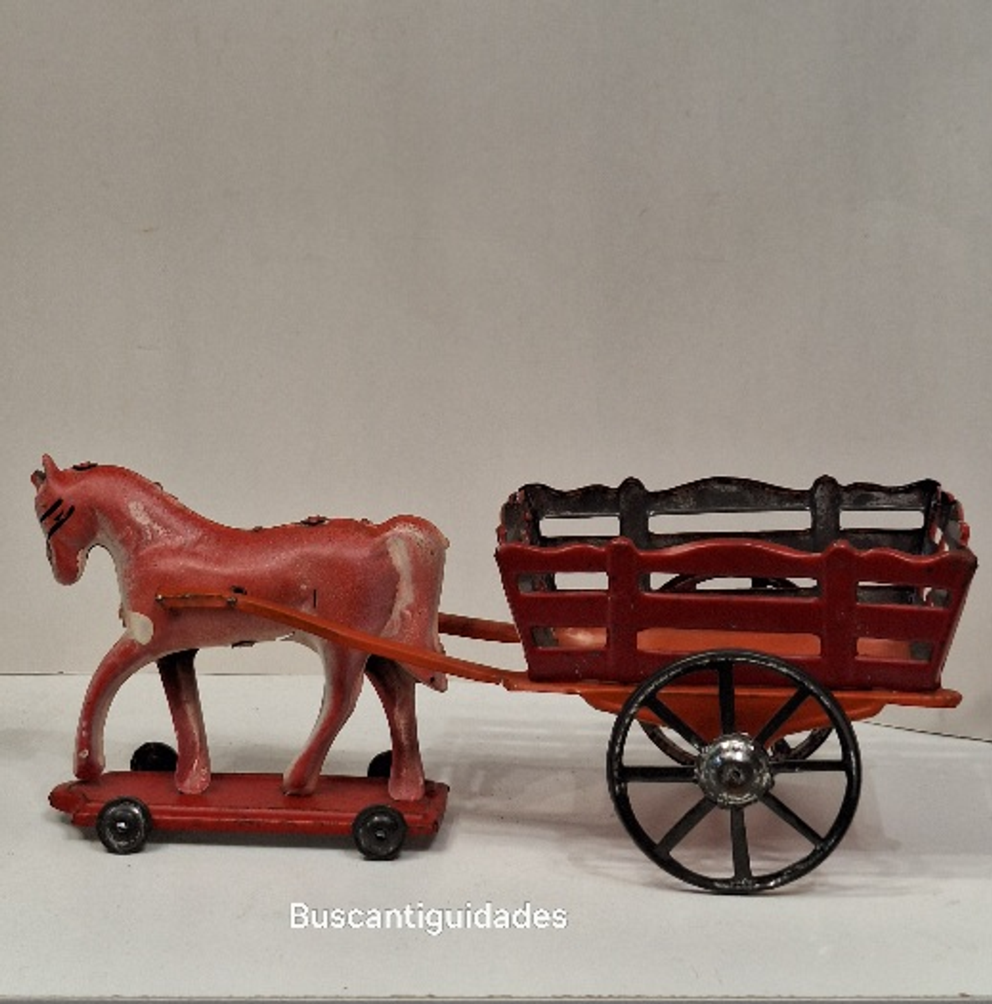 Brinquedo de lata,  carroça com cavalo  2