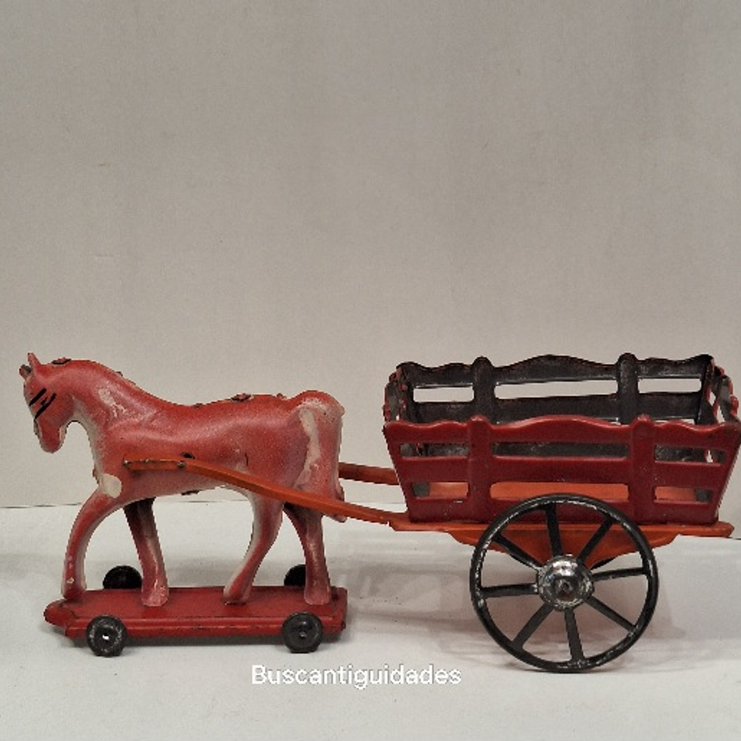 Brinquedo de lata,  carroça com cavalo  3