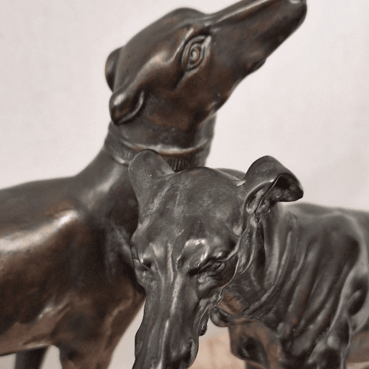 Escultura, arte Déco, Galgos 3