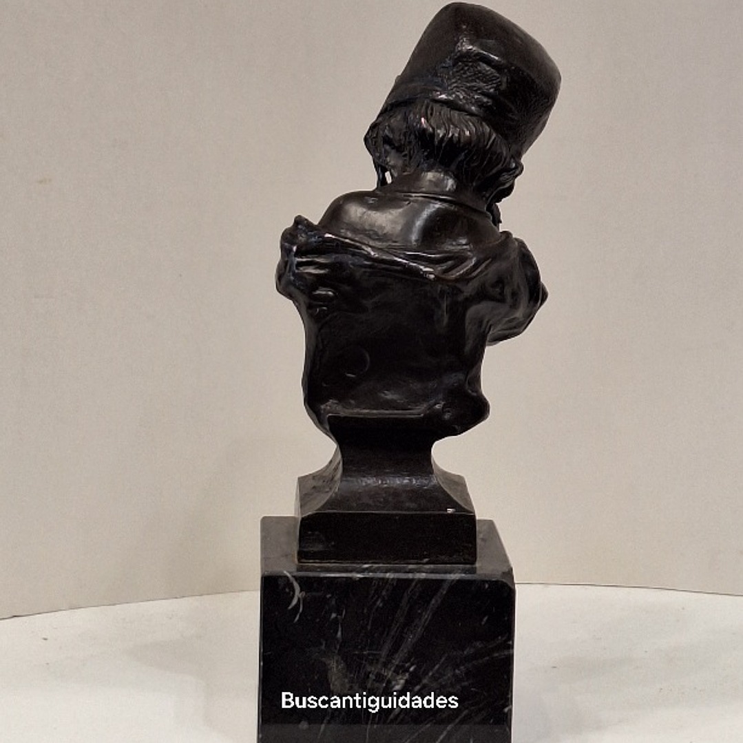 Escultura em metal, Joan Clara 3