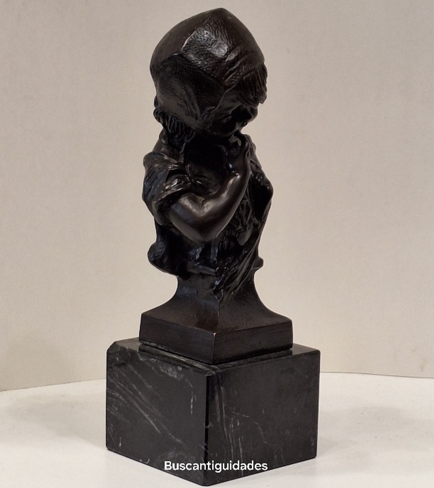 Escultura em metal, Joan Clara 8