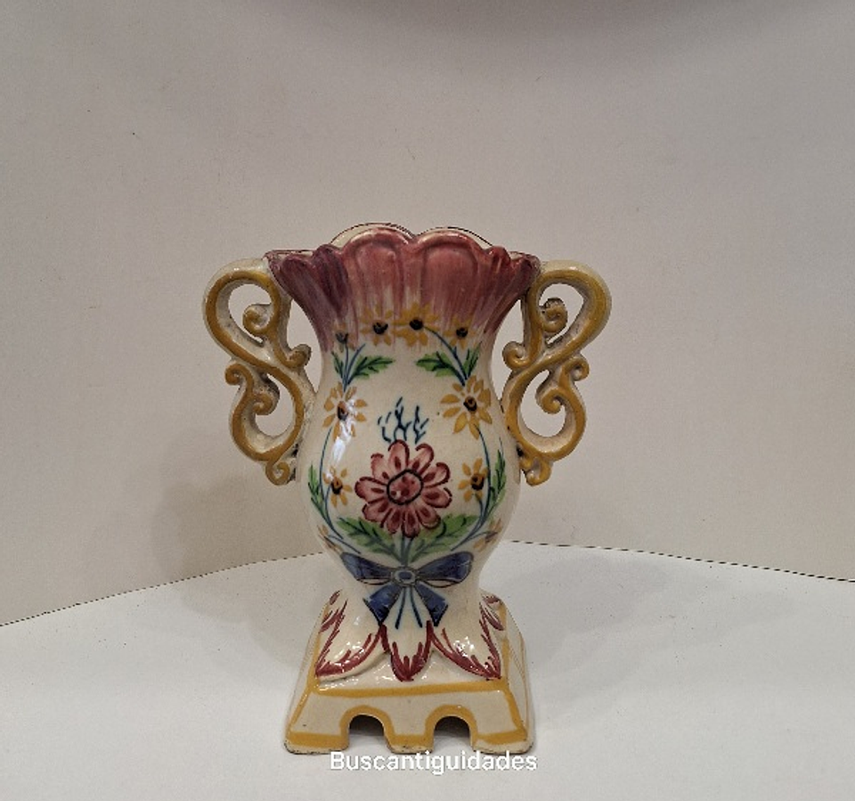 Jarra de altar em faiança Portuguesa  1