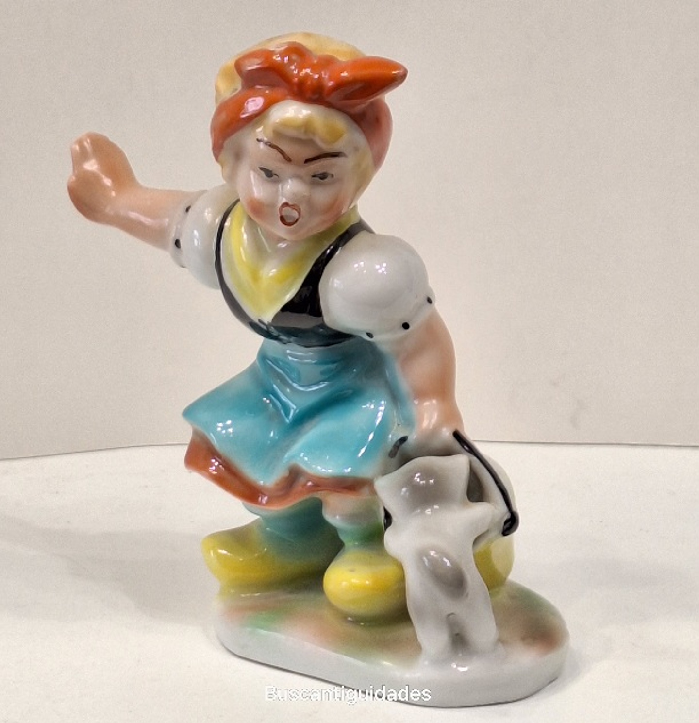 Bibelot, porcelana, Menina com cão  1