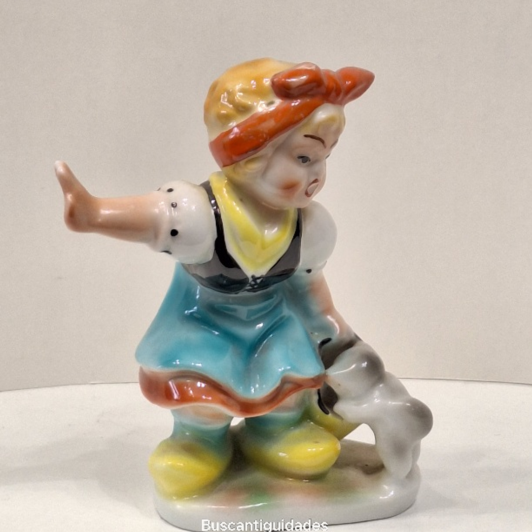 Bibelot, porcelana, Menina com cão  2