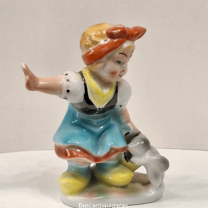 Bibelot, porcelana, Menina com cão  2