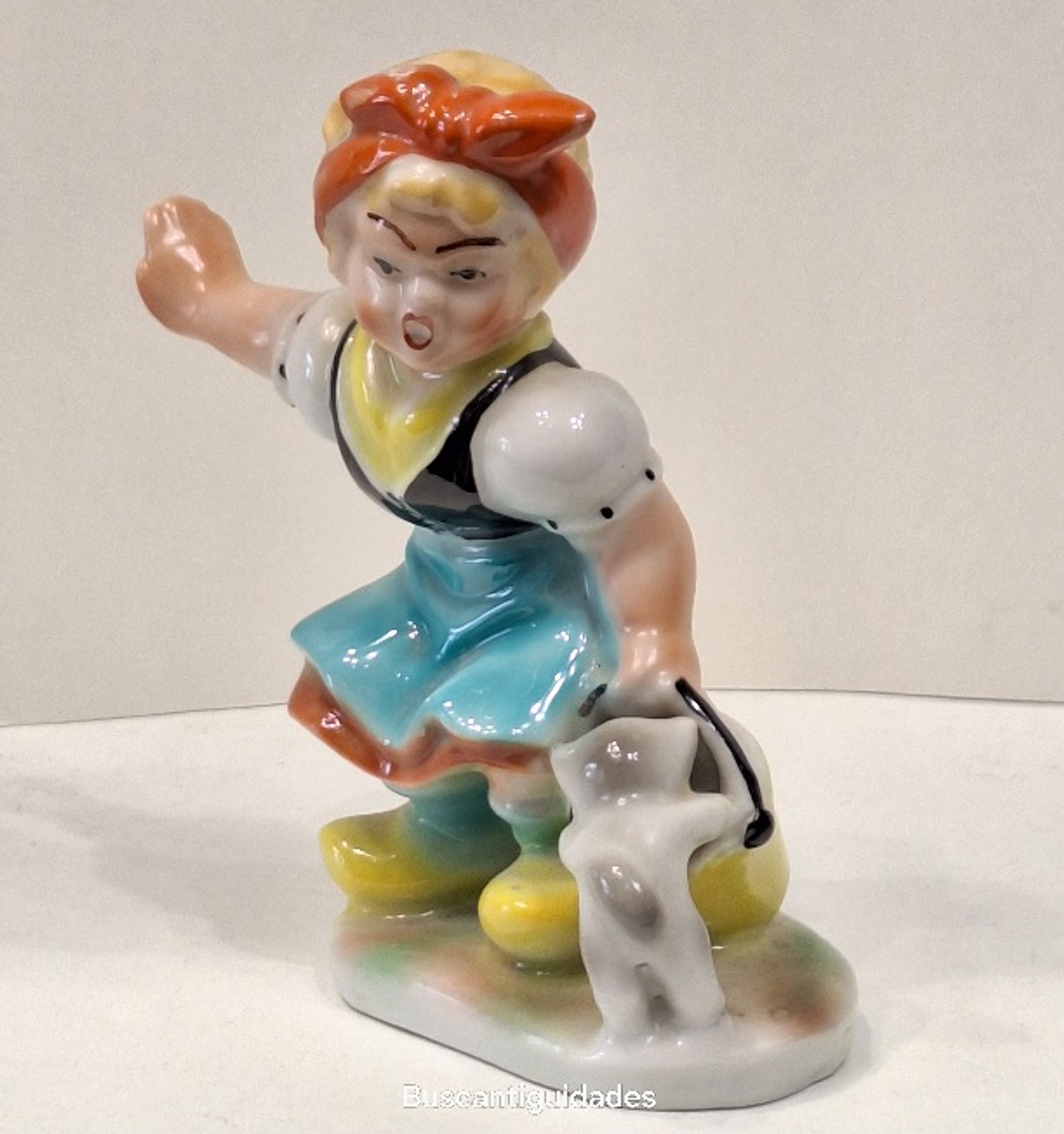 Bibelot, porcelana, Menina com cão  4