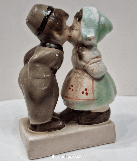 Bibelot, O beijo, Menino e Menina 