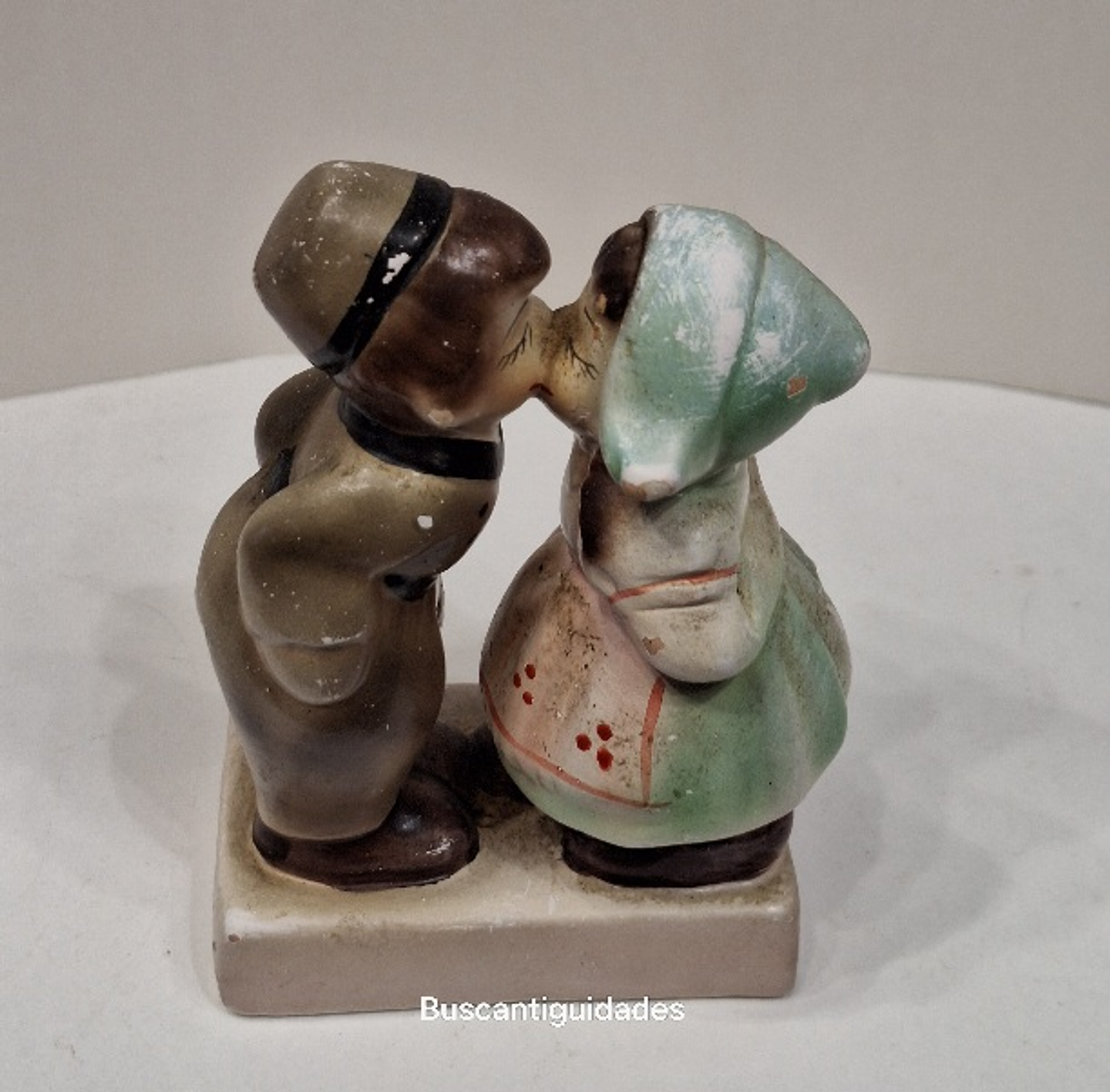 Bibelot, O beijo, Menino e Menina  2