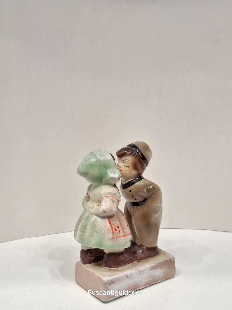 Bibelot, O beijo, Menino e Menina  5