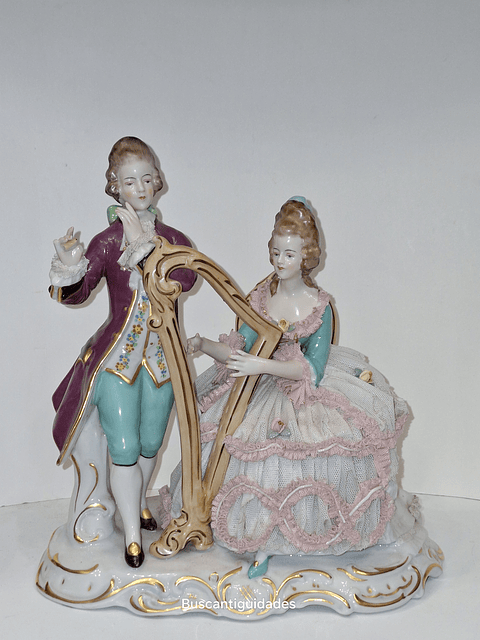 Grupo escultorico porcelana alemã 