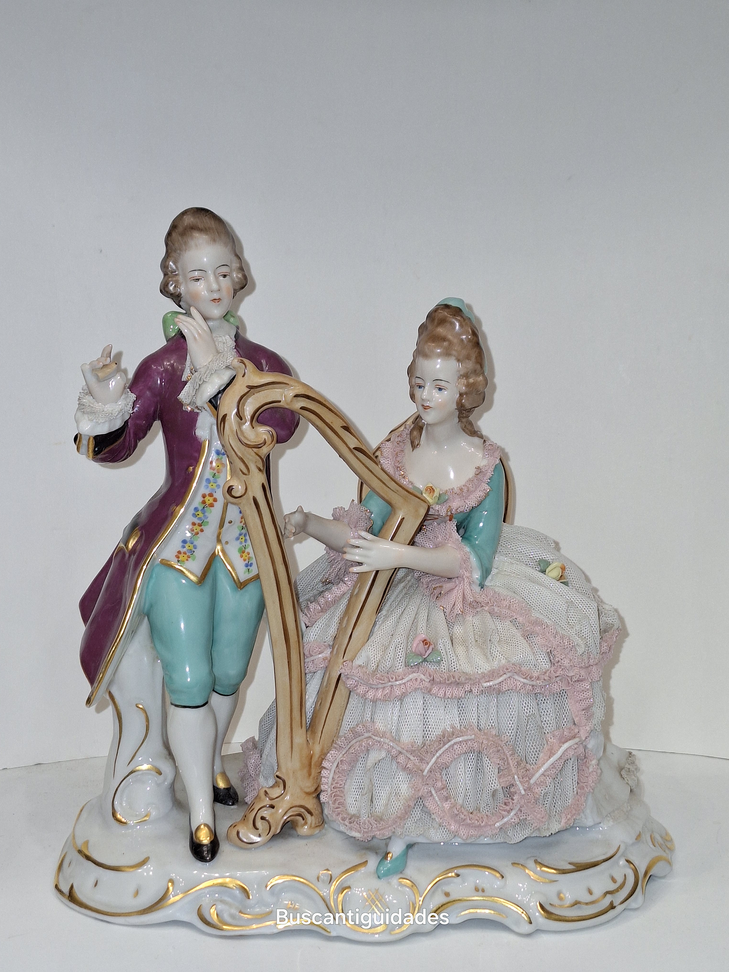 Grupo escultorico porcelana alemã  1