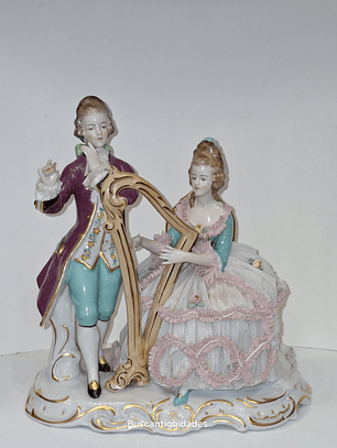 Grupo escultorico porcelana alemã 