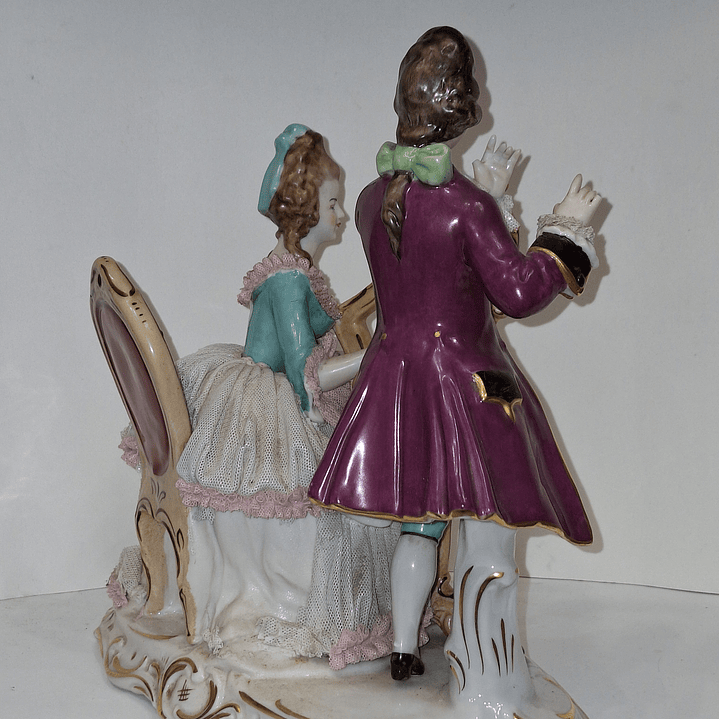 Grupo escultorico porcelana alemã  3