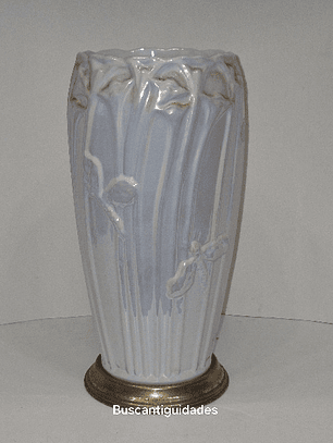 Vaso em cerâmica iridescente 