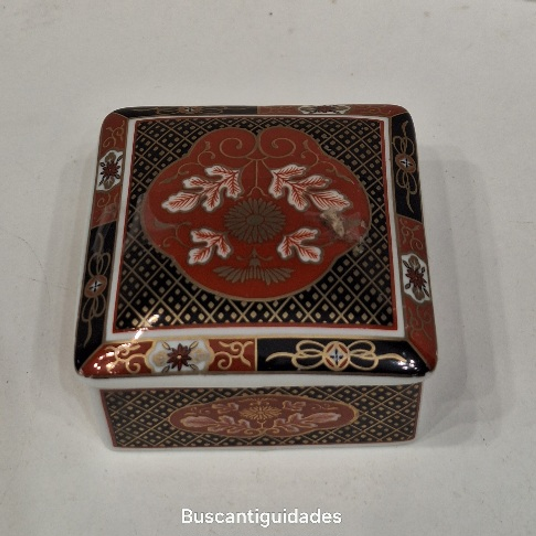 Caixa porta-Jóias em porcelana Japonesa  1