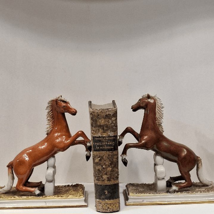 Bookends, Cavalos 1