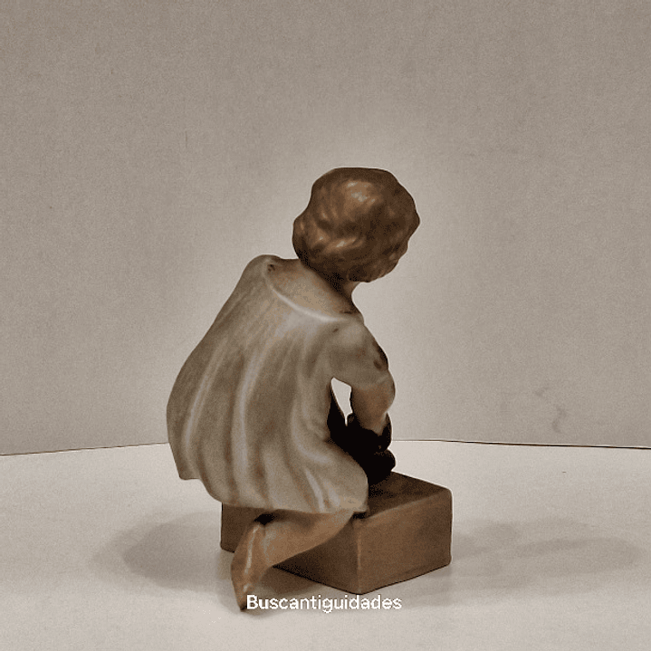 Jovem engraxate em buscuit  5