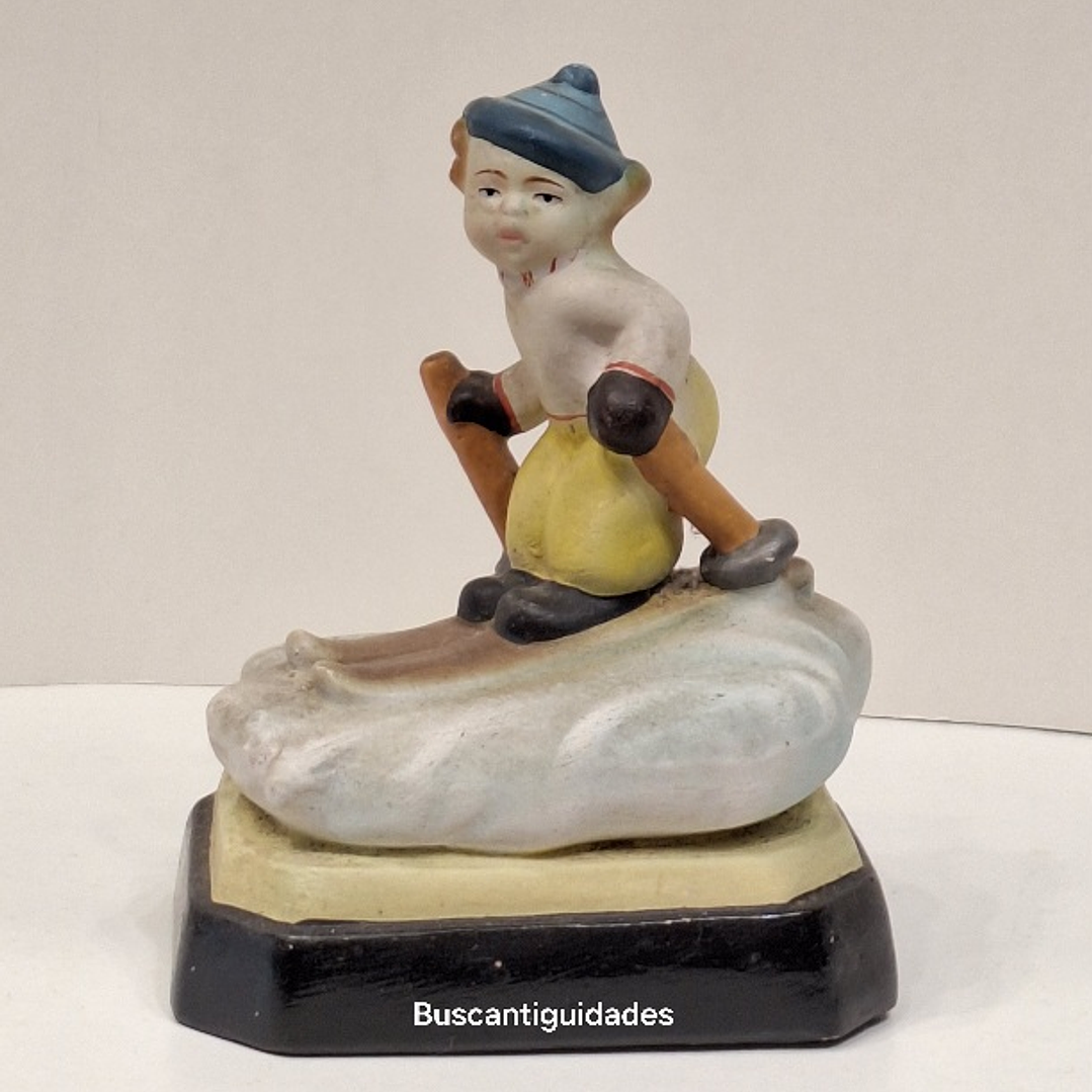 Bibelot, Menina com esqui 1
