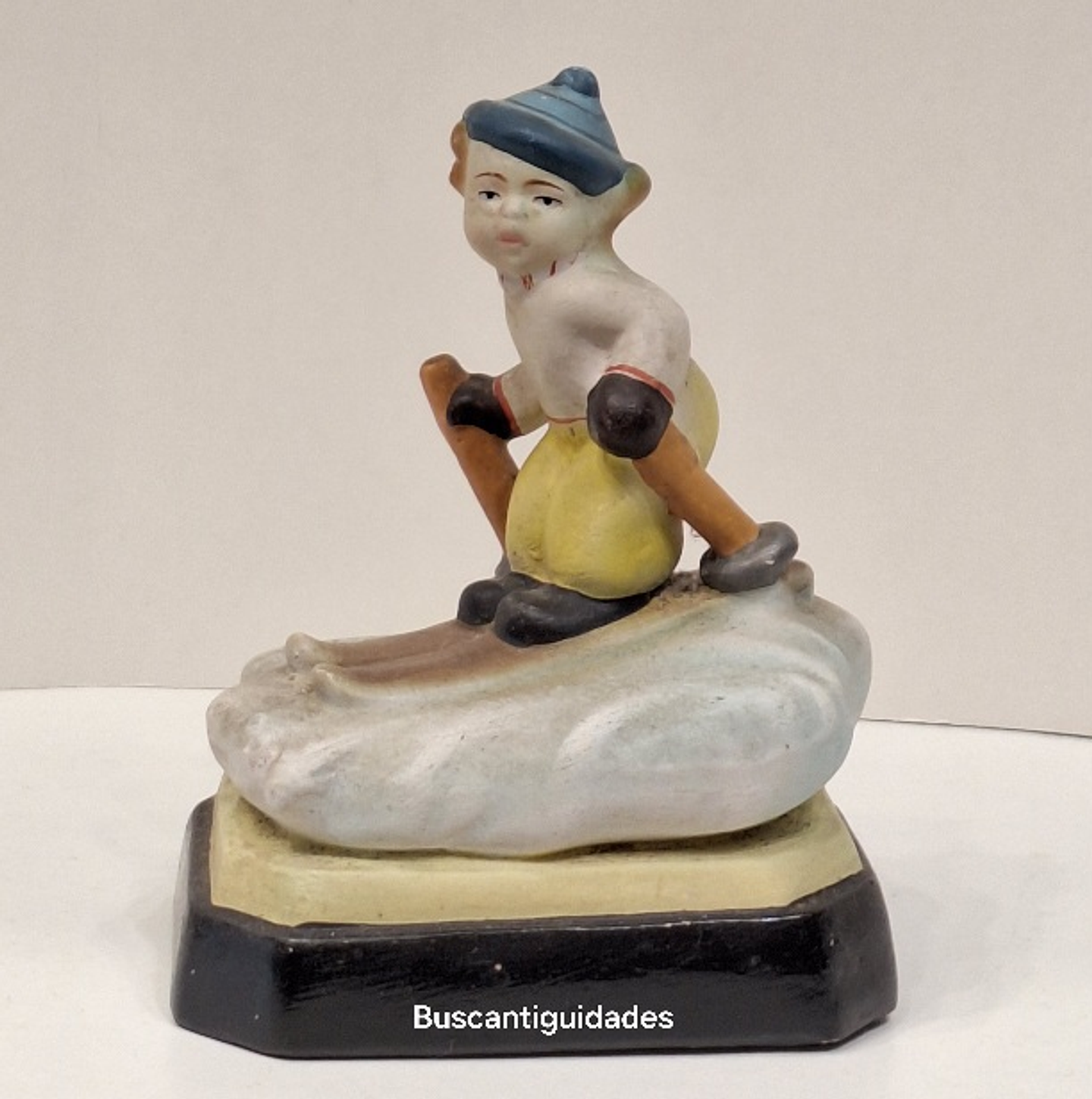 Bibelot, Menina com esqui 1