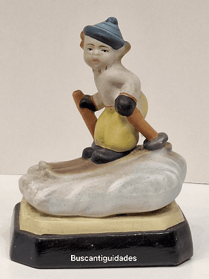 Bibelot, Menina com esqui