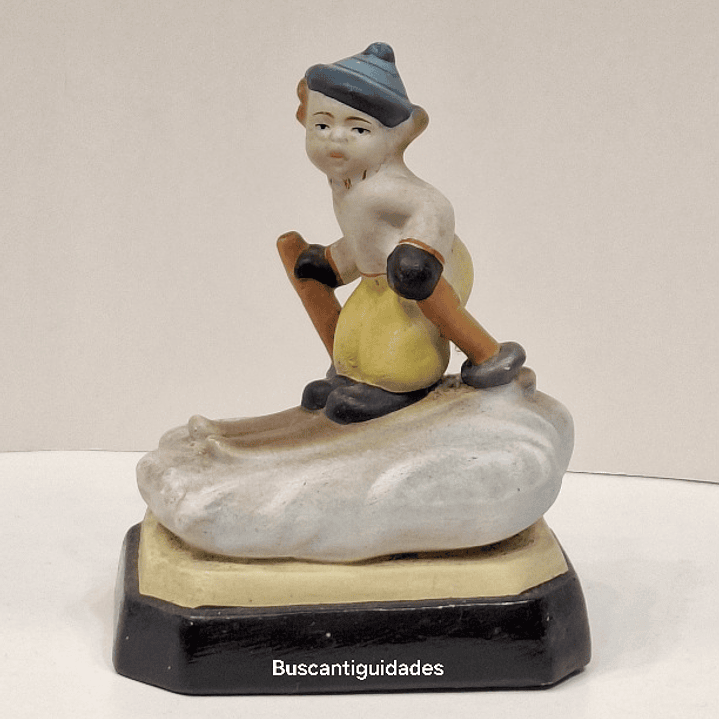 Bibelot, Menina com esqui 1
