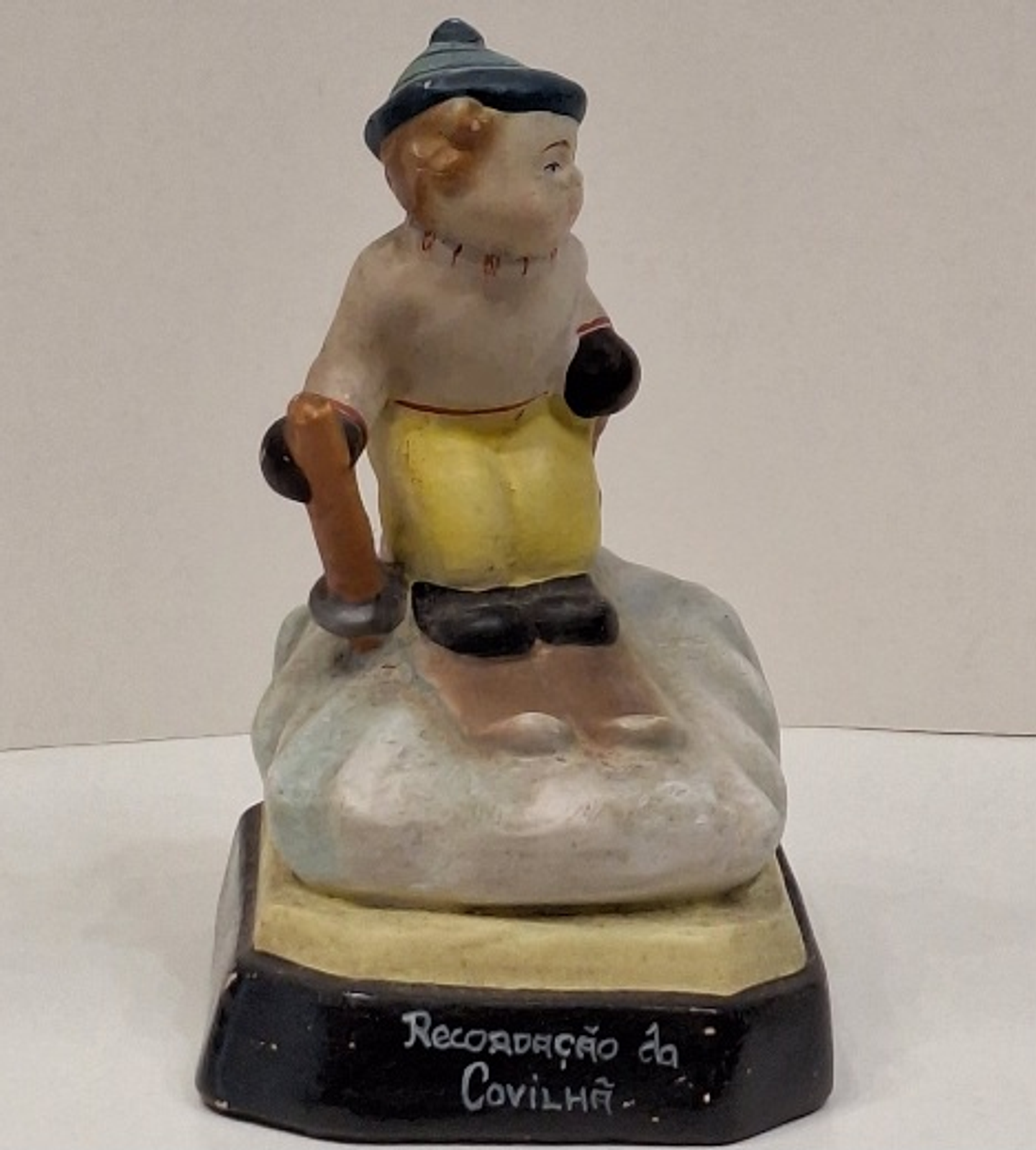 Bibelot, Menina com esqui 2