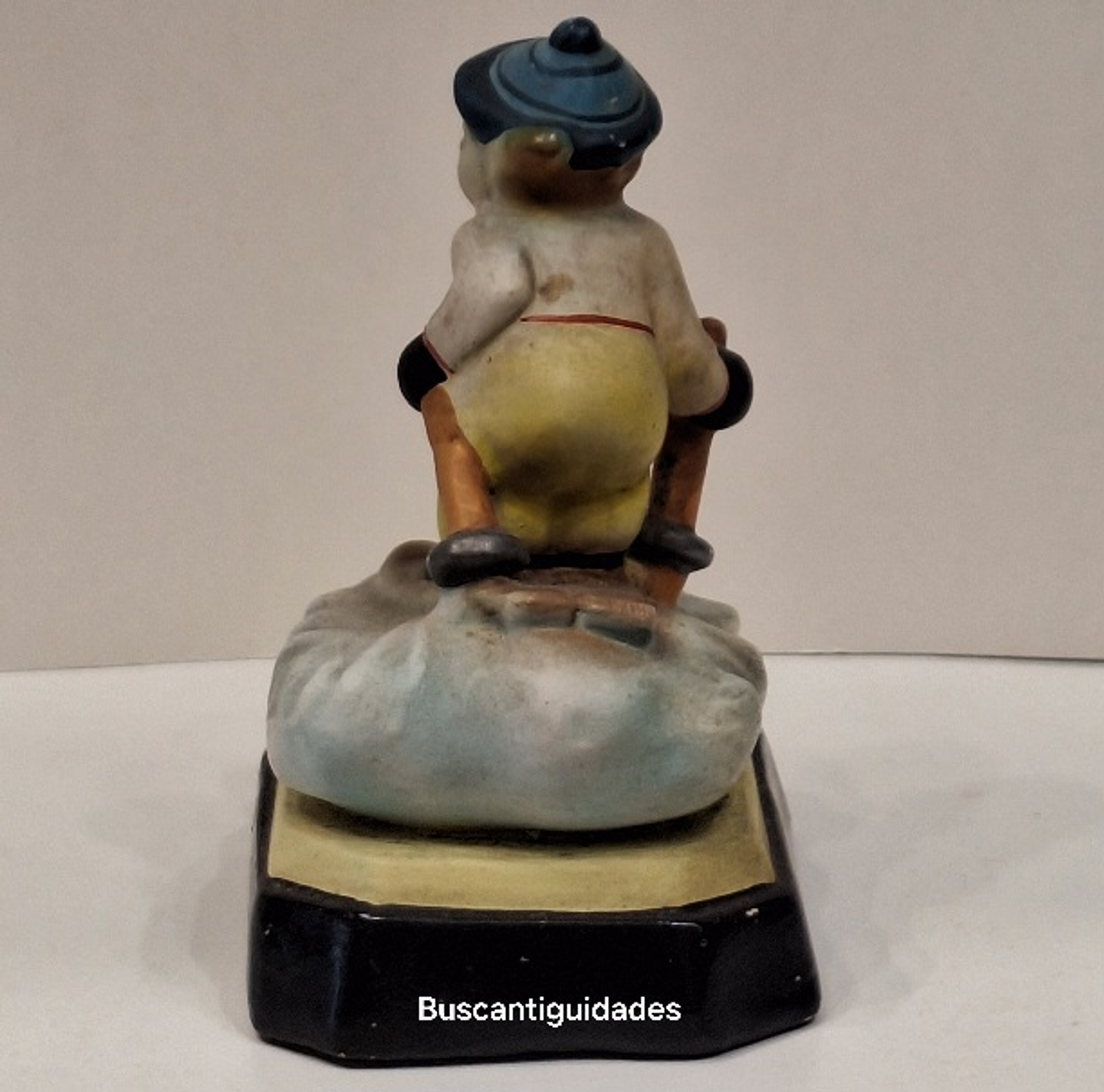 Bibelot, Menina com esqui 3