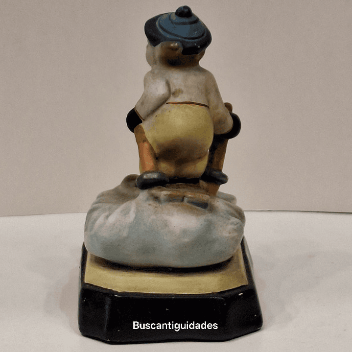 Bibelot, Menina com esqui 3