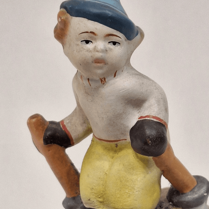 Bibelot, Menina com esqui 4