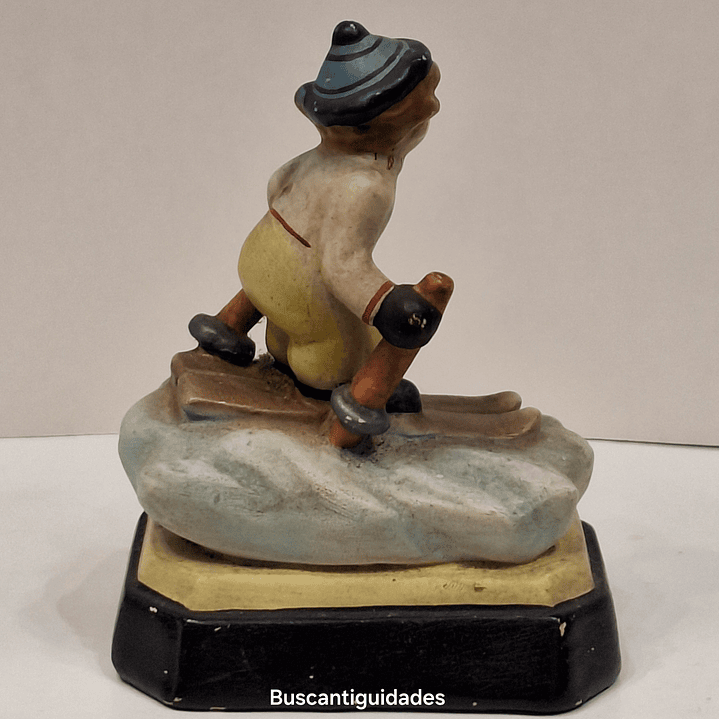 Bibelot, Menina com esqui 5